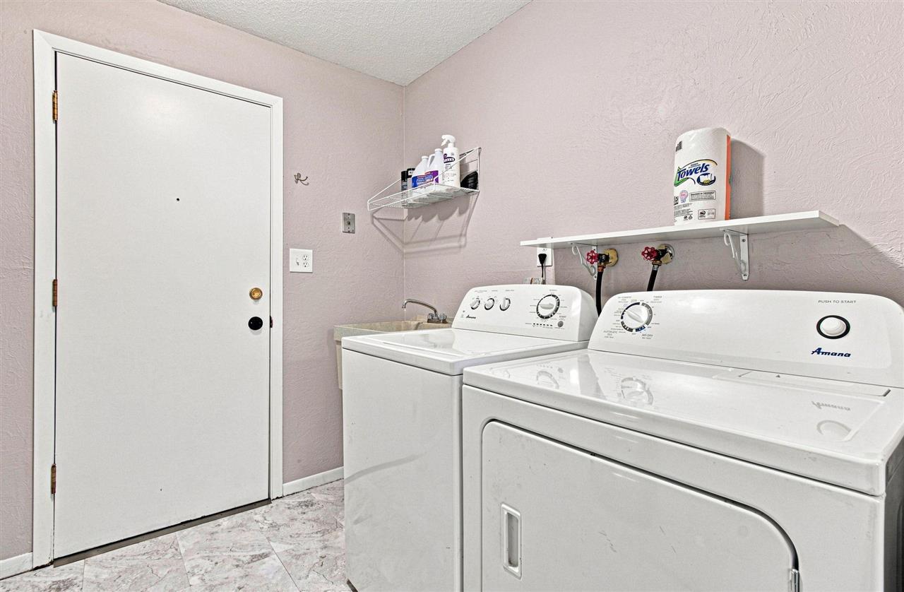 5720 Golden Court NE Cedar Rapids IA 52402