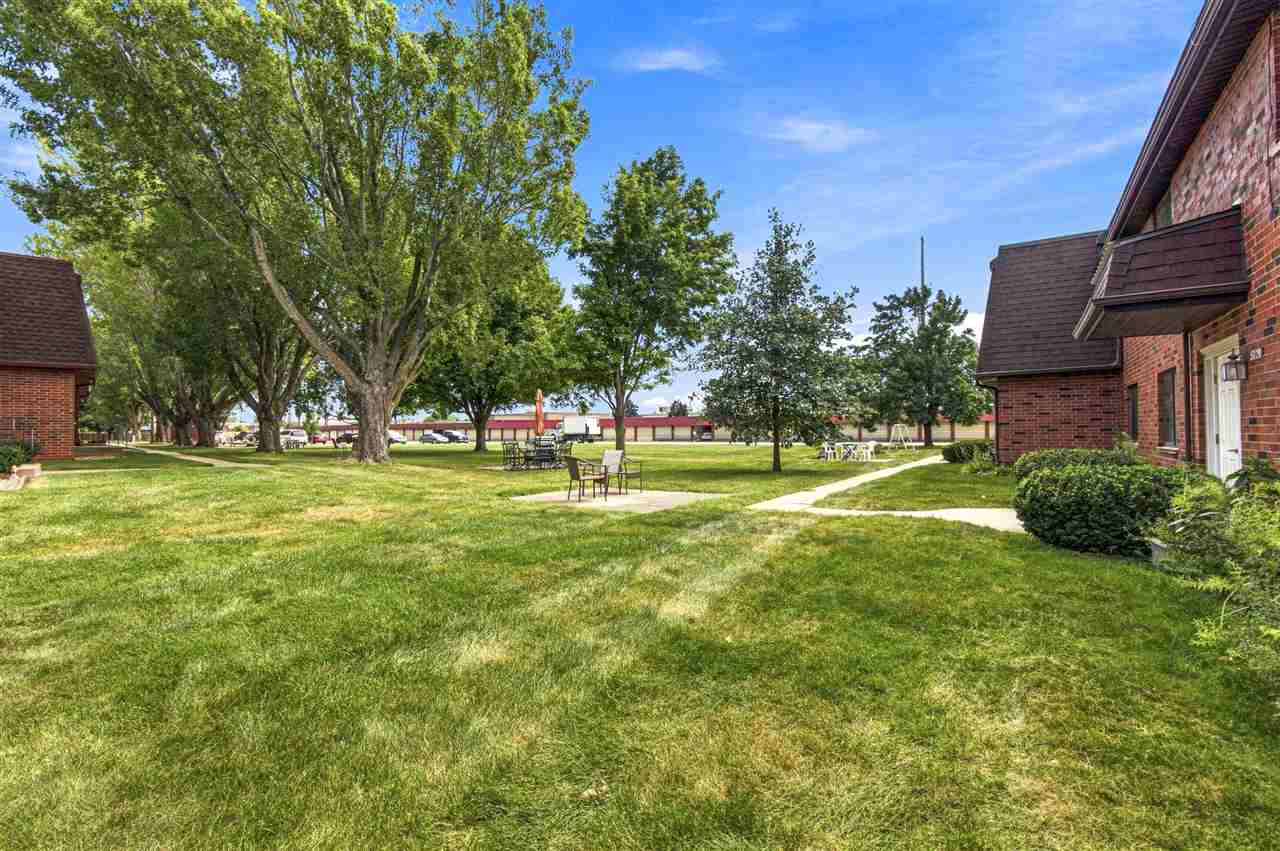 5720 Golden Court NE Cedar Rapids IA 52402