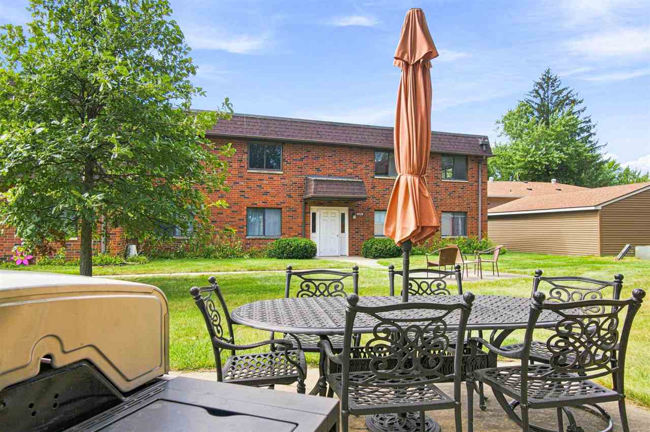 5720 Golden Court NE Cedar Rapids IA 52402