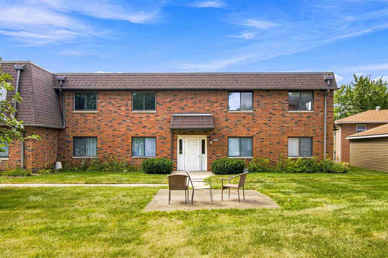 5720 Golden Court NE Cedar Rapids IA 52402