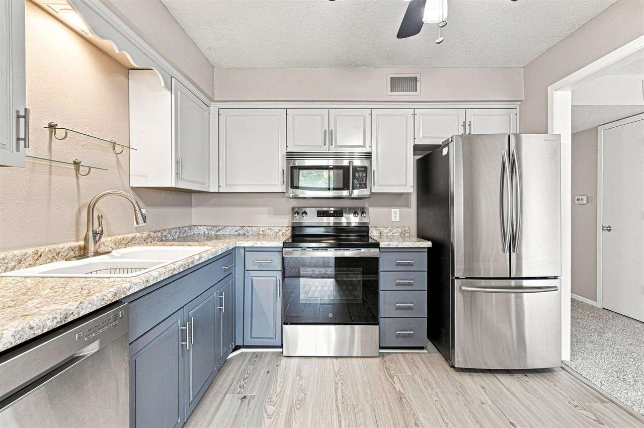 5720 Golden Court NE Cedar Rapids IA 52402