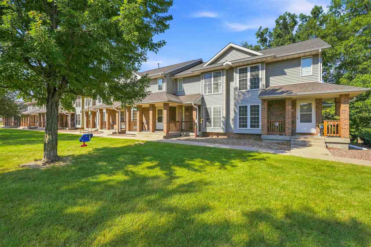 702 West Side Drive Iowa City IA 52246