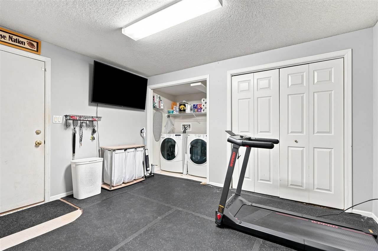 702 West Side Drive Iowa City IA 52246