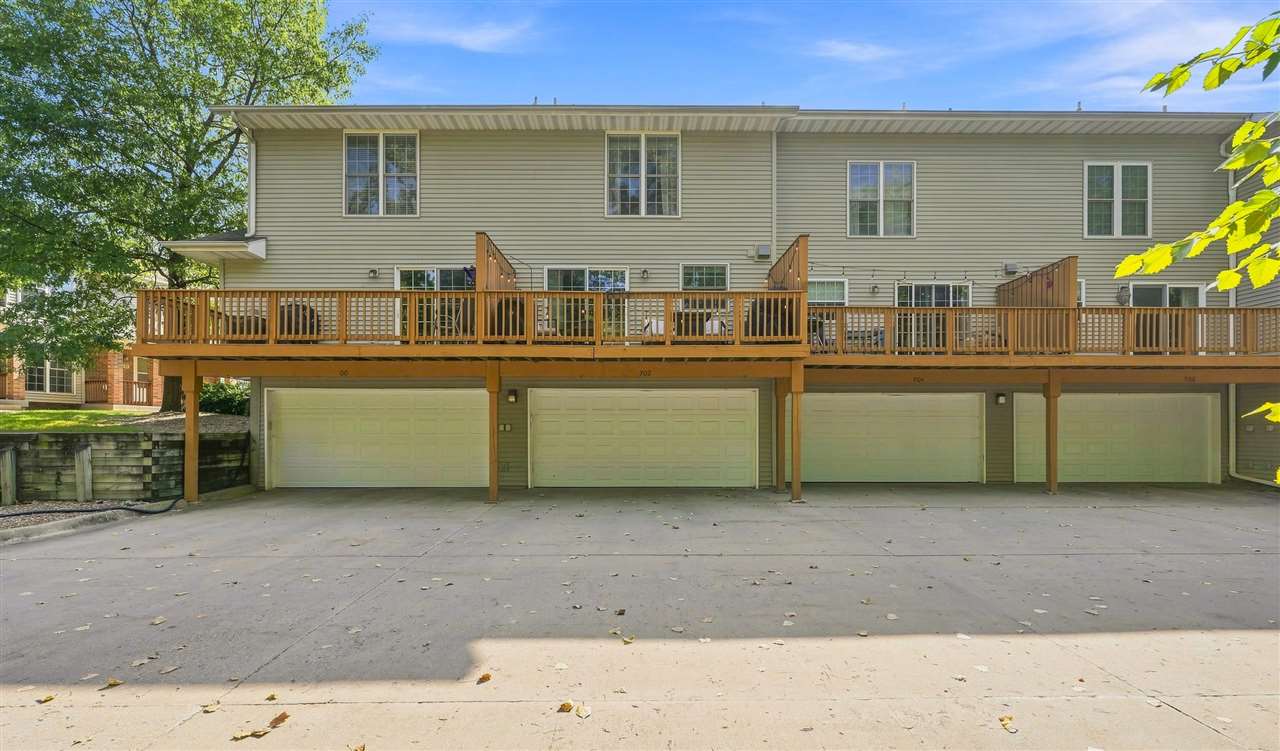702 West Side Drive Iowa City IA 52246