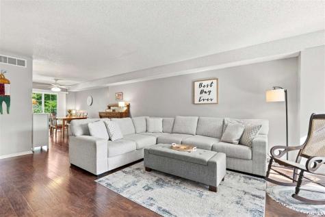 702 West Side Drive Iowa City IA 52246