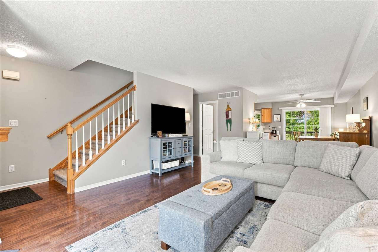 702 West Side Drive Iowa City IA 52246