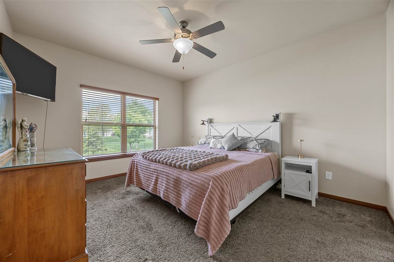 323 Windflower Lane Solon IA 52333