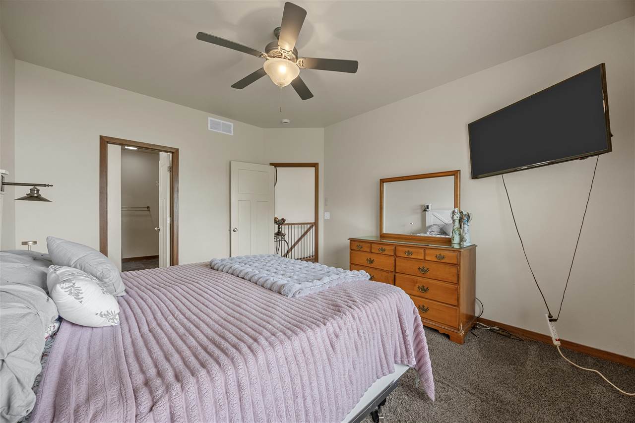 323 Windflower Lane Solon IA 52333