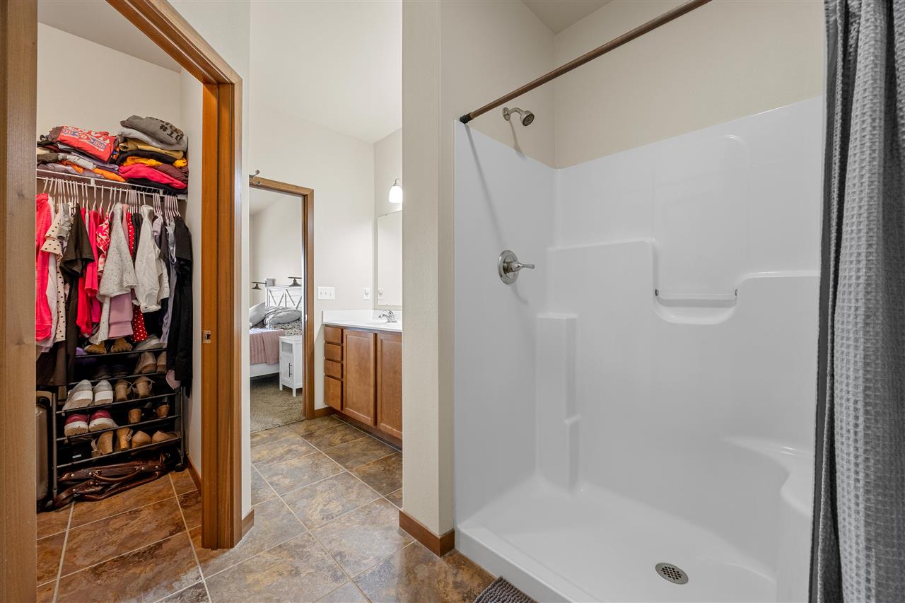323 Windflower Lane Solon IA 52333