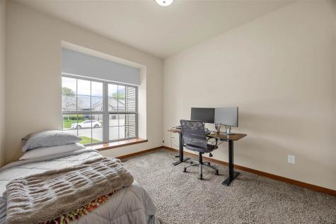 323 Windflower Lane Solon IA 52333