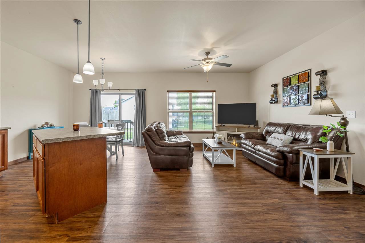 323 Windflower Lane Solon IA 52333