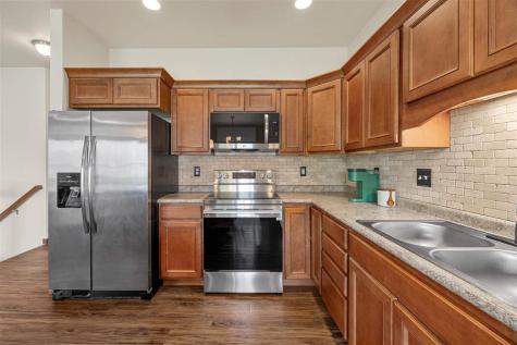 323 Windflower Lane Solon IA 52333