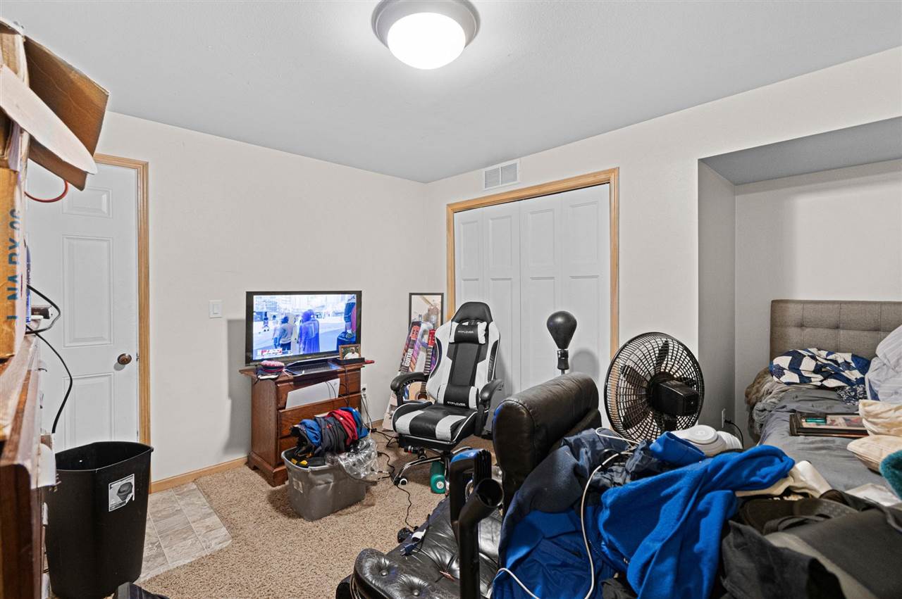 924 Ryan Court Iowa City IA 52246