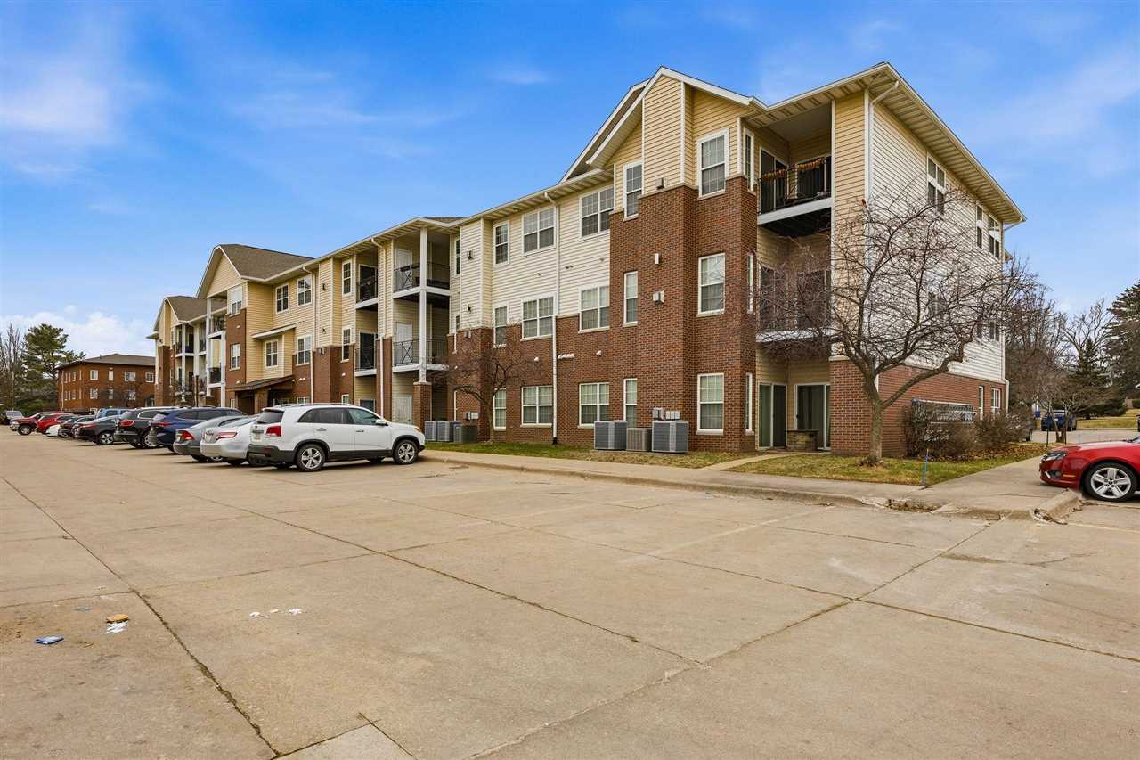 600 Grandview Court Iowa City IA 52246