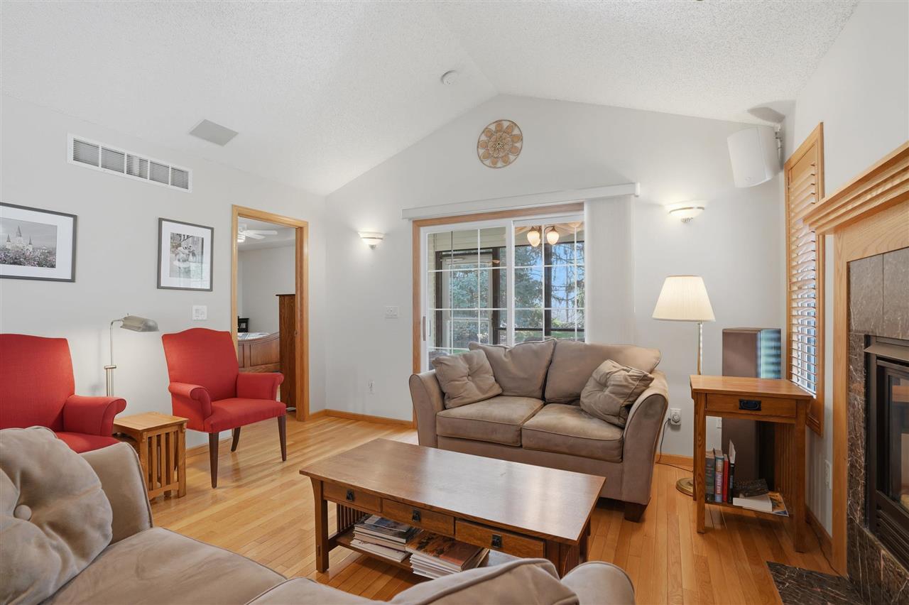 1359 Emily Court Iowa City IA 52246
