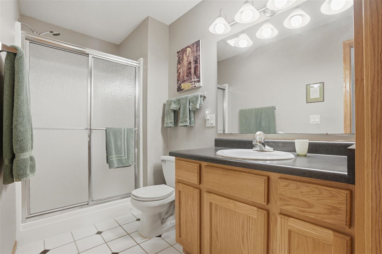 1359 Emily Court Iowa City IA 52246
