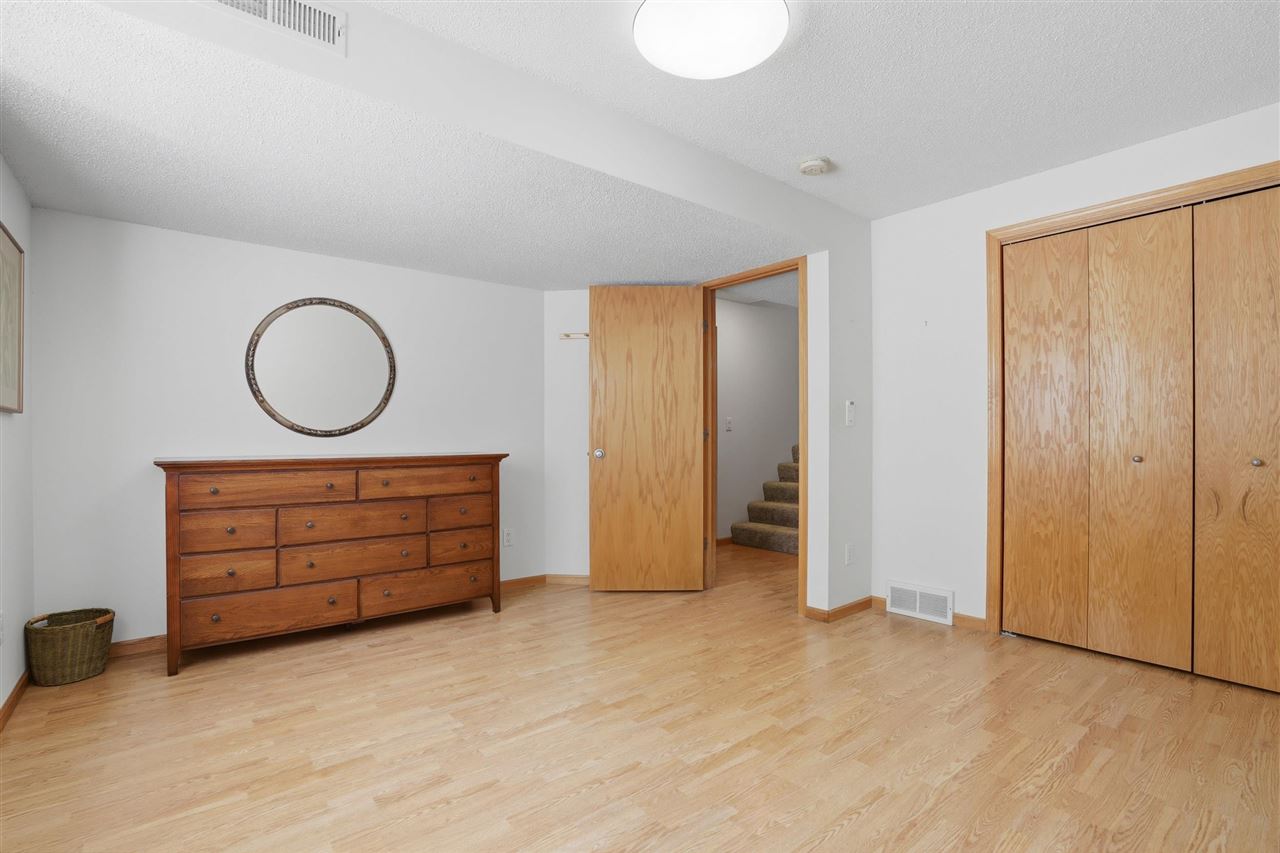 1359 Emily Court Iowa City IA 52246
