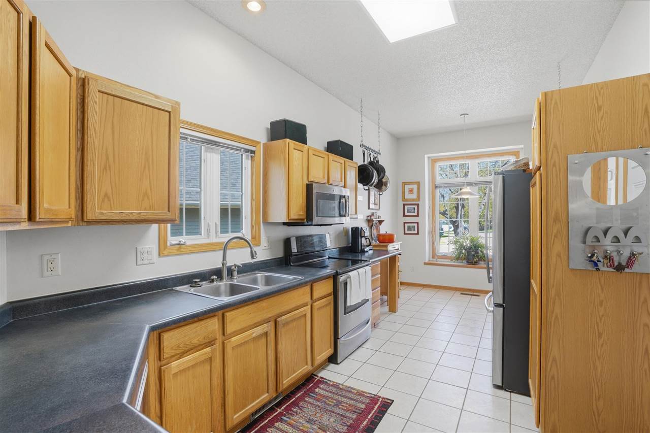 1359 Emily Court Iowa City IA 52246
