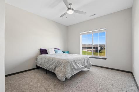 2871 Spring Rose Circle Coralville IA 52241