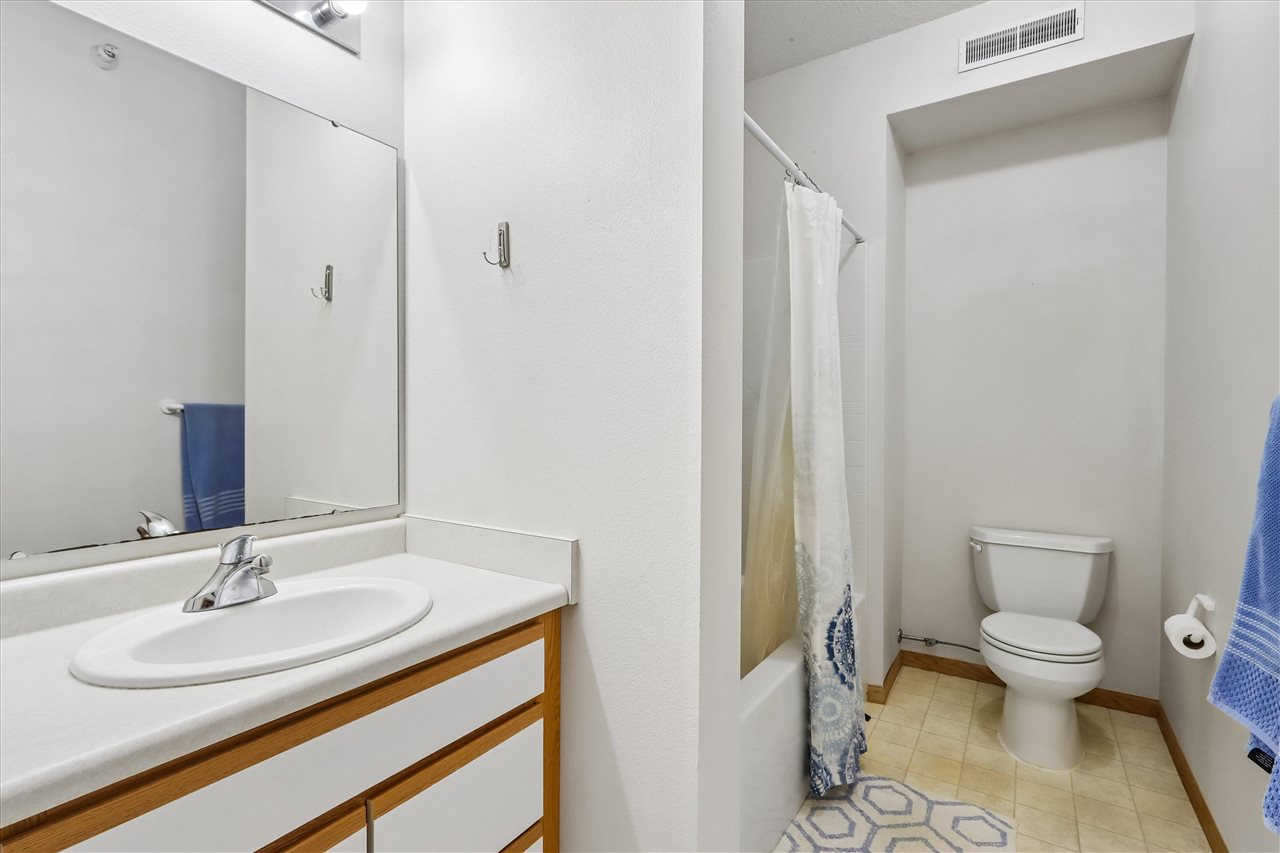 2859 Coral Court Coralville IA 52241