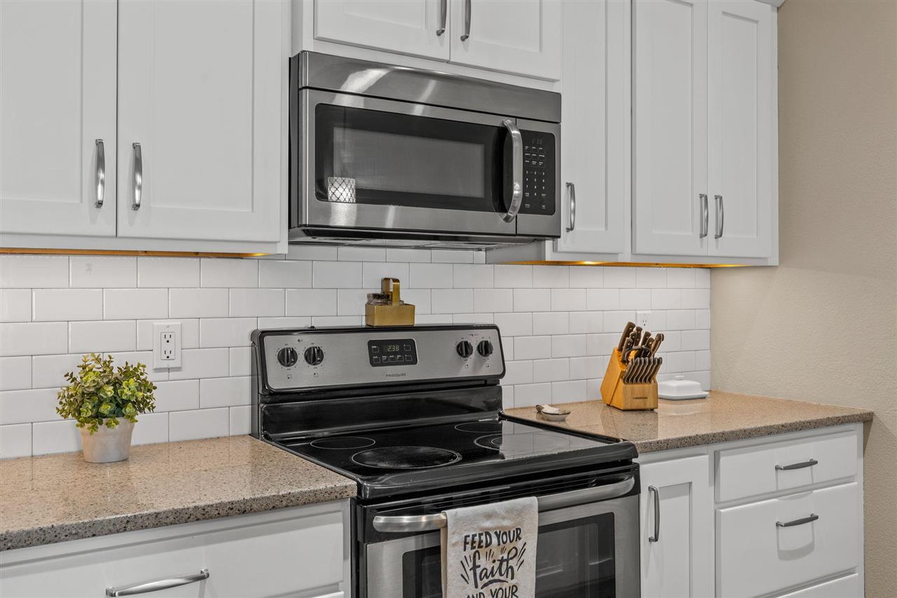 1516 Ranier Drive Iowa City IA 52246