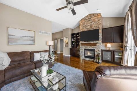 1516 Ranier Drive Iowa City IA 52246