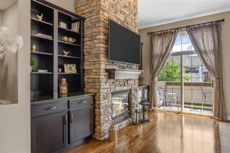 1516 Ranier Drive Iowa City IA 52246
