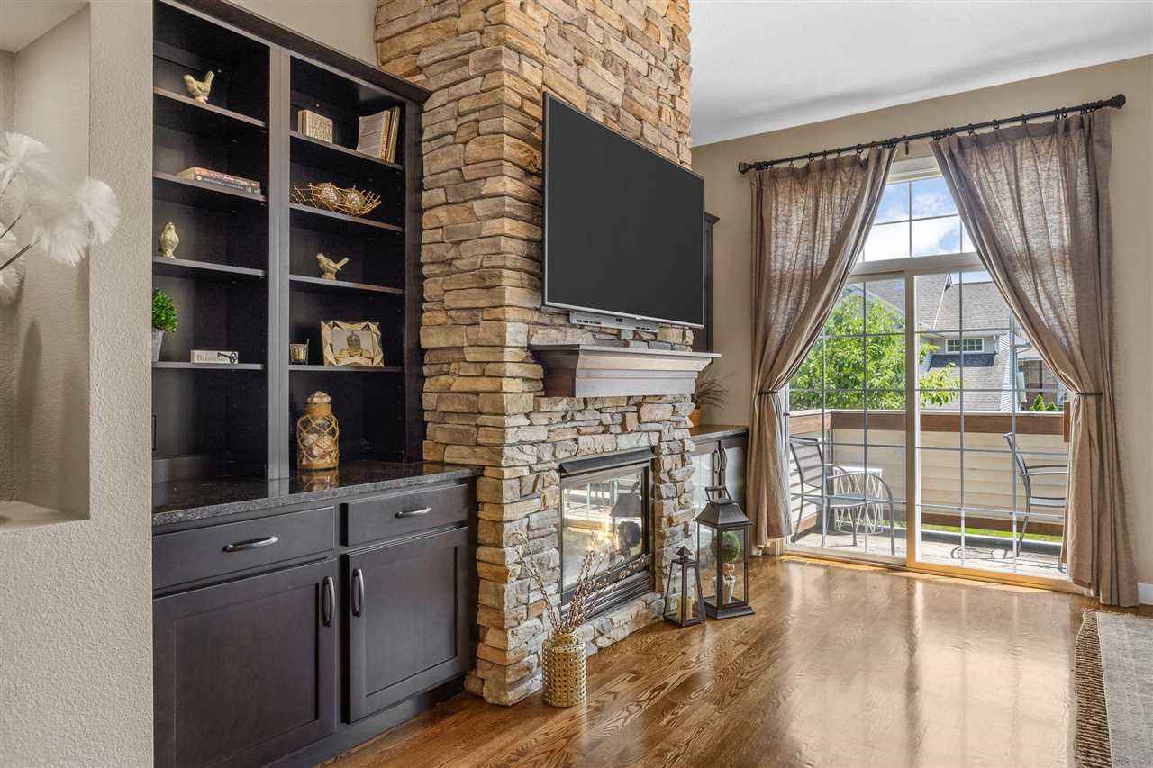 1516 Ranier Drive Iowa City IA 52246