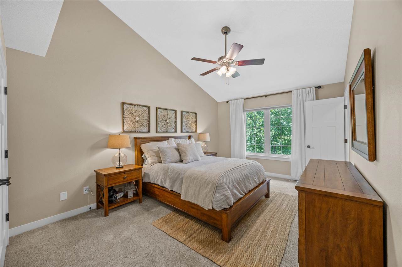1516 Ranier Drive Iowa City IA 52246