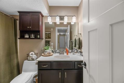 1516 Ranier Drive Iowa City IA 52246