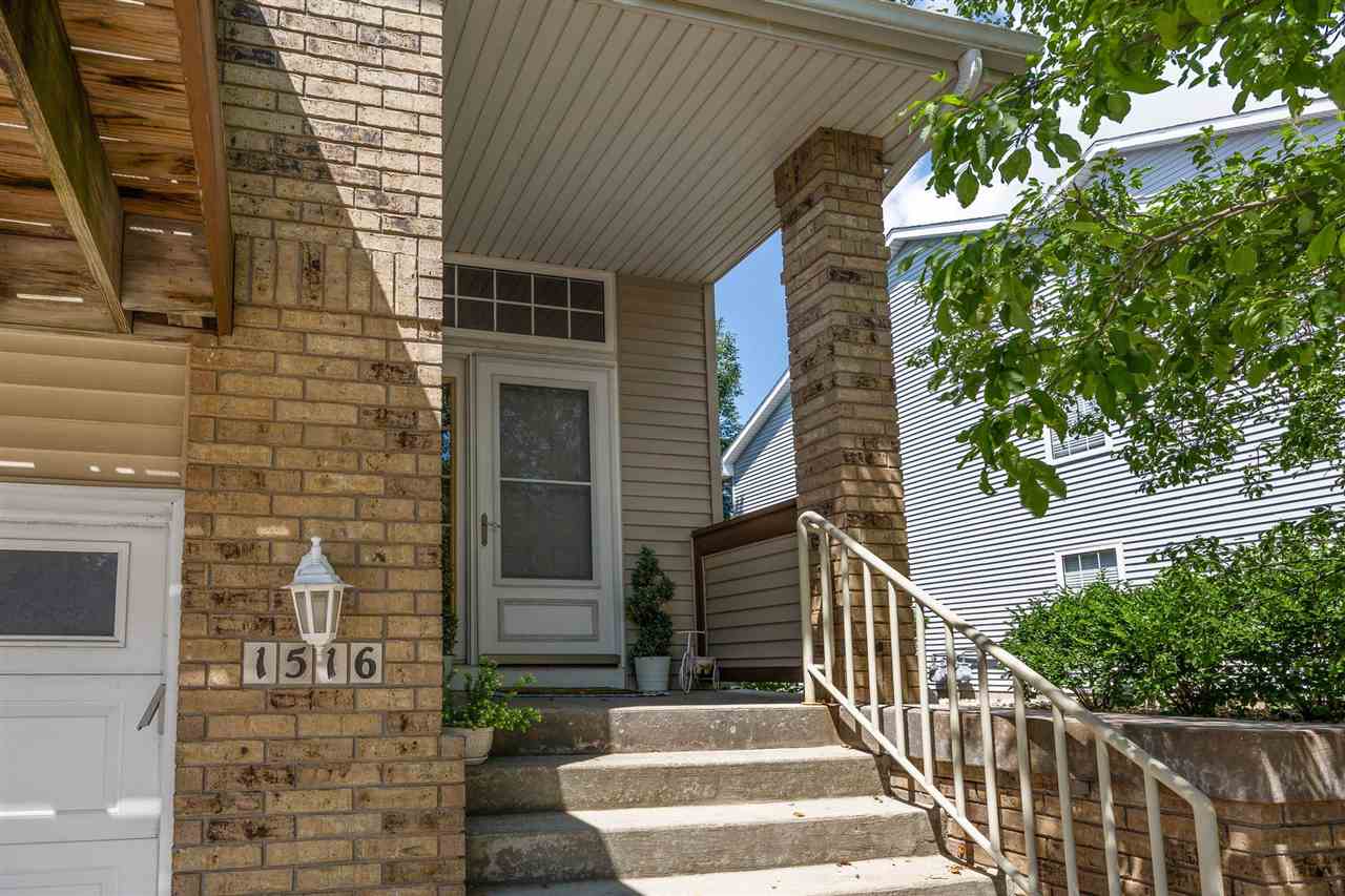 1516 Ranier Drive Iowa City IA 52246