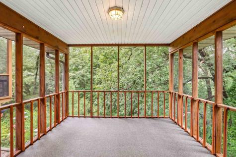 2283 E Grantview Drive Coralville IA 52241