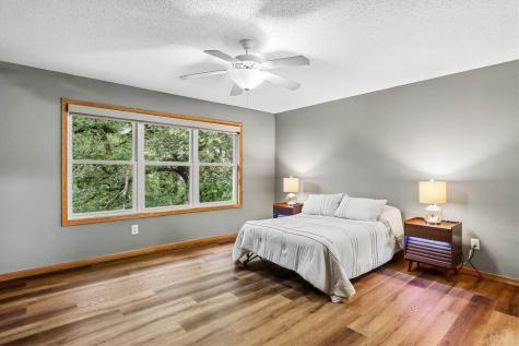 2283 E Grantview Drive Coralville IA 52241