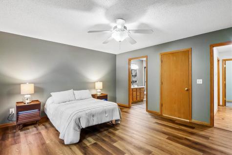 2283 E Grantview Drive Coralville IA 52241