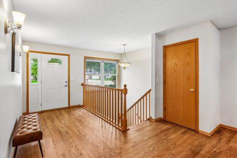 2283 E Grantview Drive Coralville IA 52241