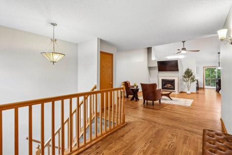 2283 E Grantview Drive Coralville IA 52241