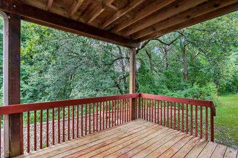 2283 E Grantview Drive Coralville IA 52241