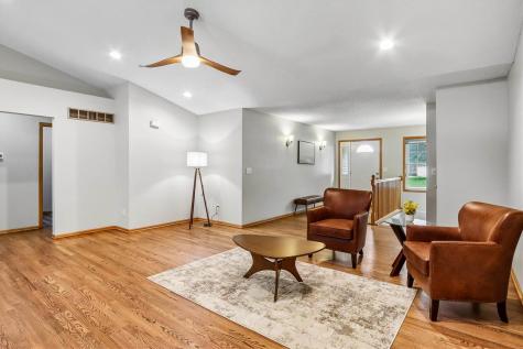 2283 E Grantview Drive Coralville IA 52241