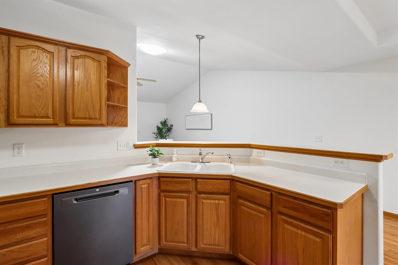105 Notting Hill Lane Iowa City IA 52245