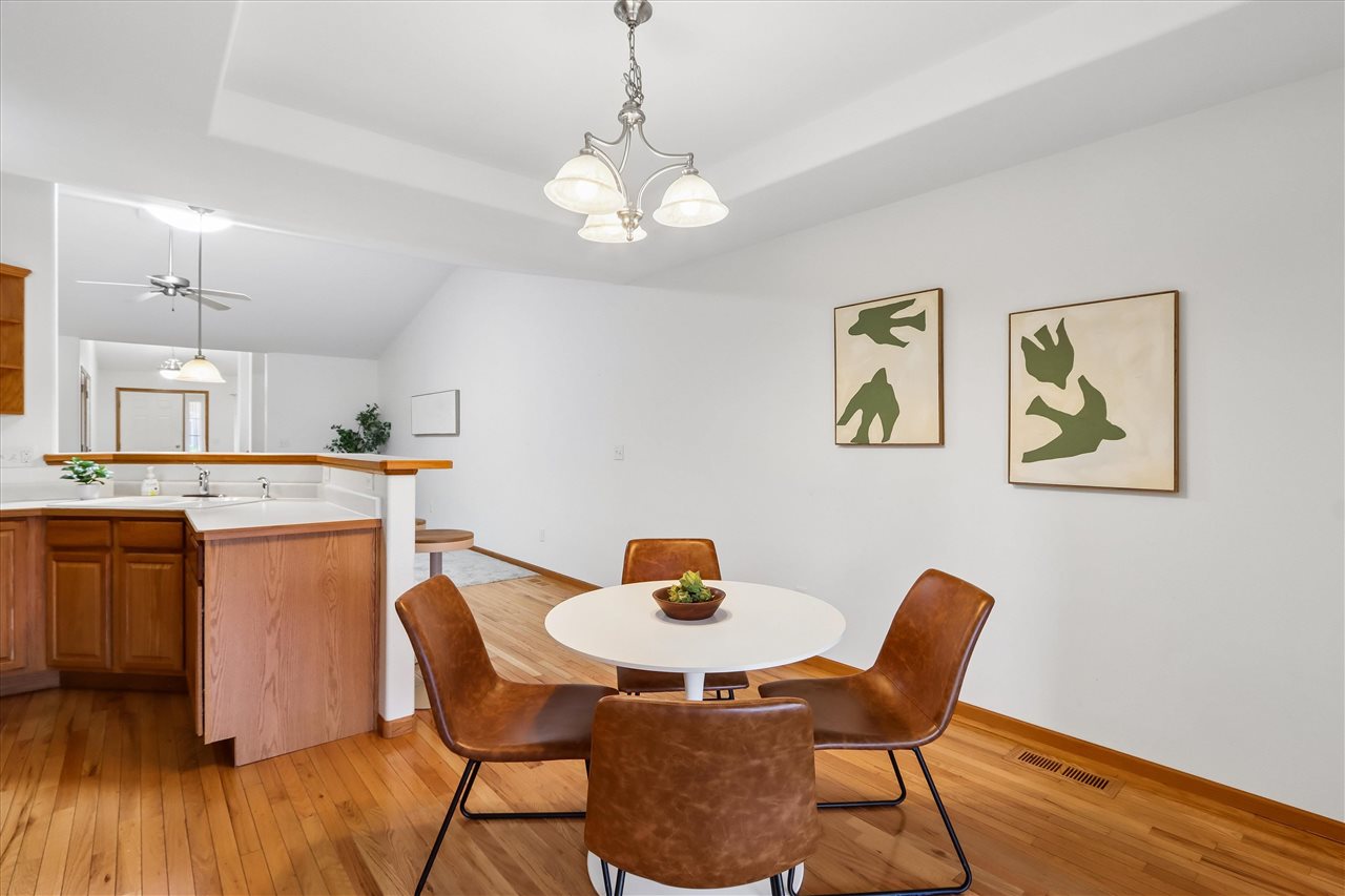 105 Notting Hill Lane Iowa City IA 52245