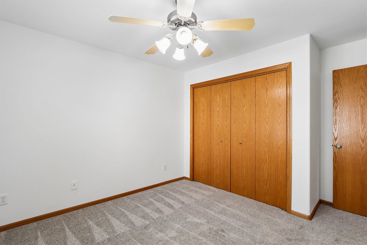 105 Notting Hill Lane Iowa City IA 52245