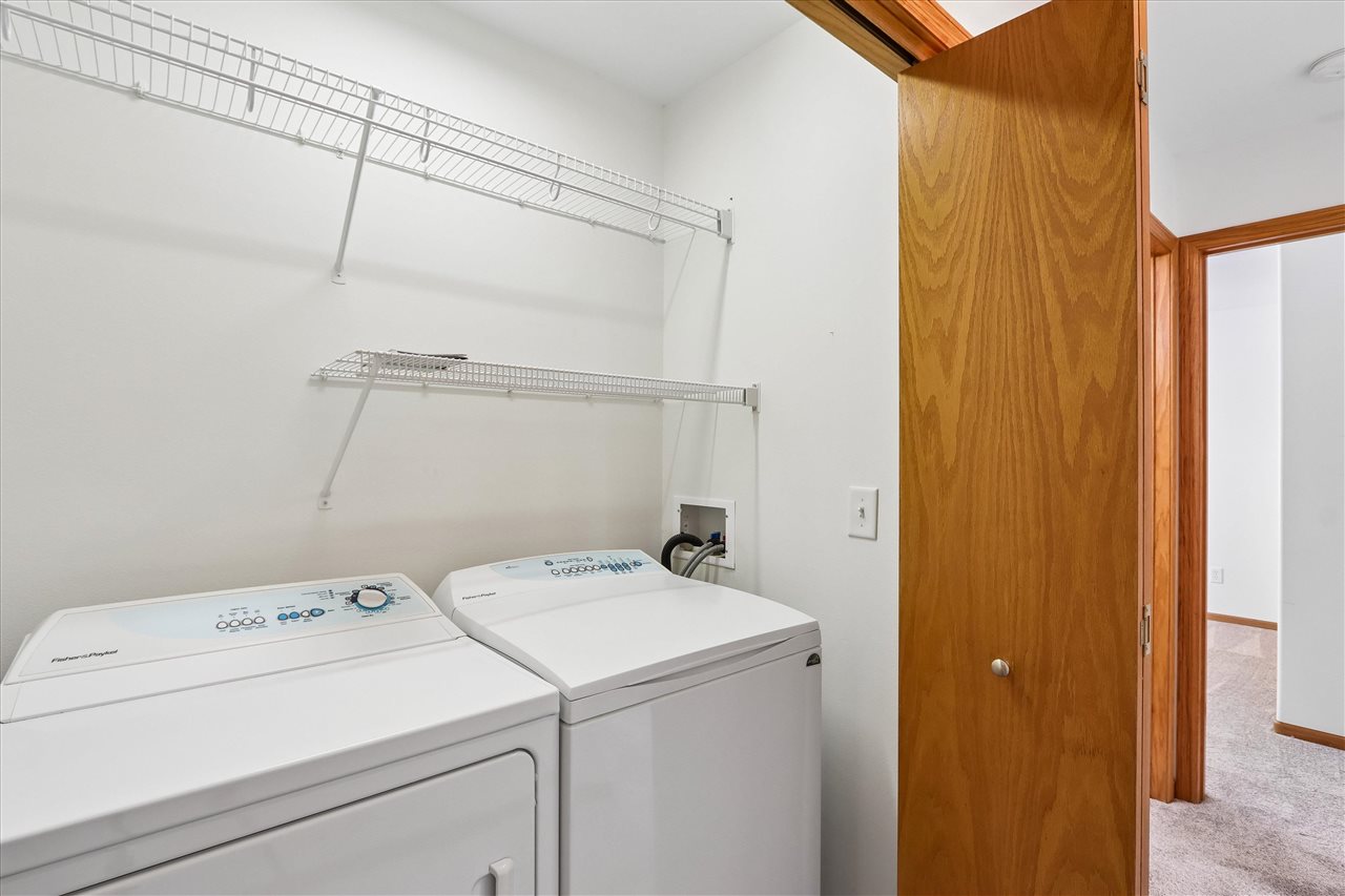 105 Notting Hill Lane Iowa City IA 52245