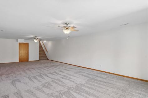 105 Notting Hill Lane Iowa City IA 52245