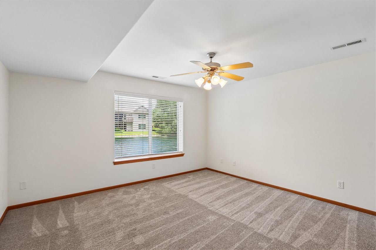 105 Notting Hill Lane Iowa City IA 52245