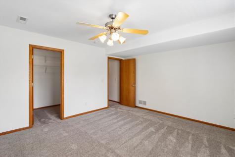 105 Notting Hill Lane Iowa City IA 52245