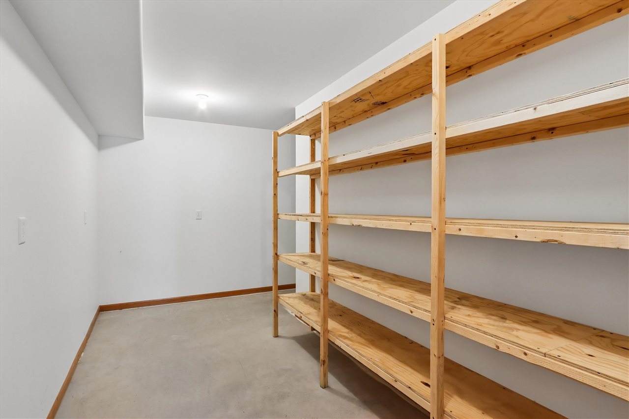 105 Notting Hill Lane Iowa City IA 52245