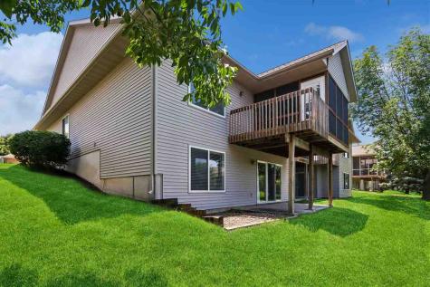 105 Notting Hill Lane Iowa City IA 52245