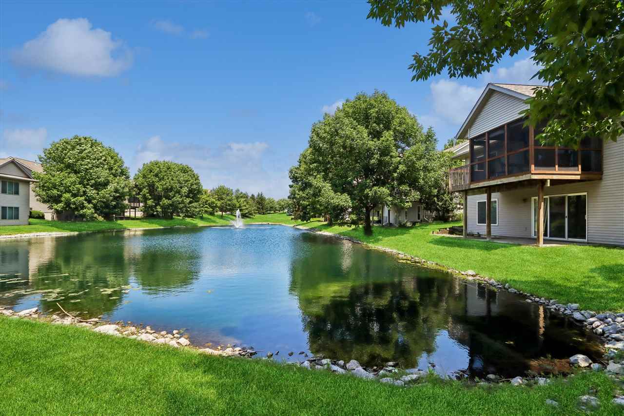 105 Notting Hill Lane Iowa City IA 52245