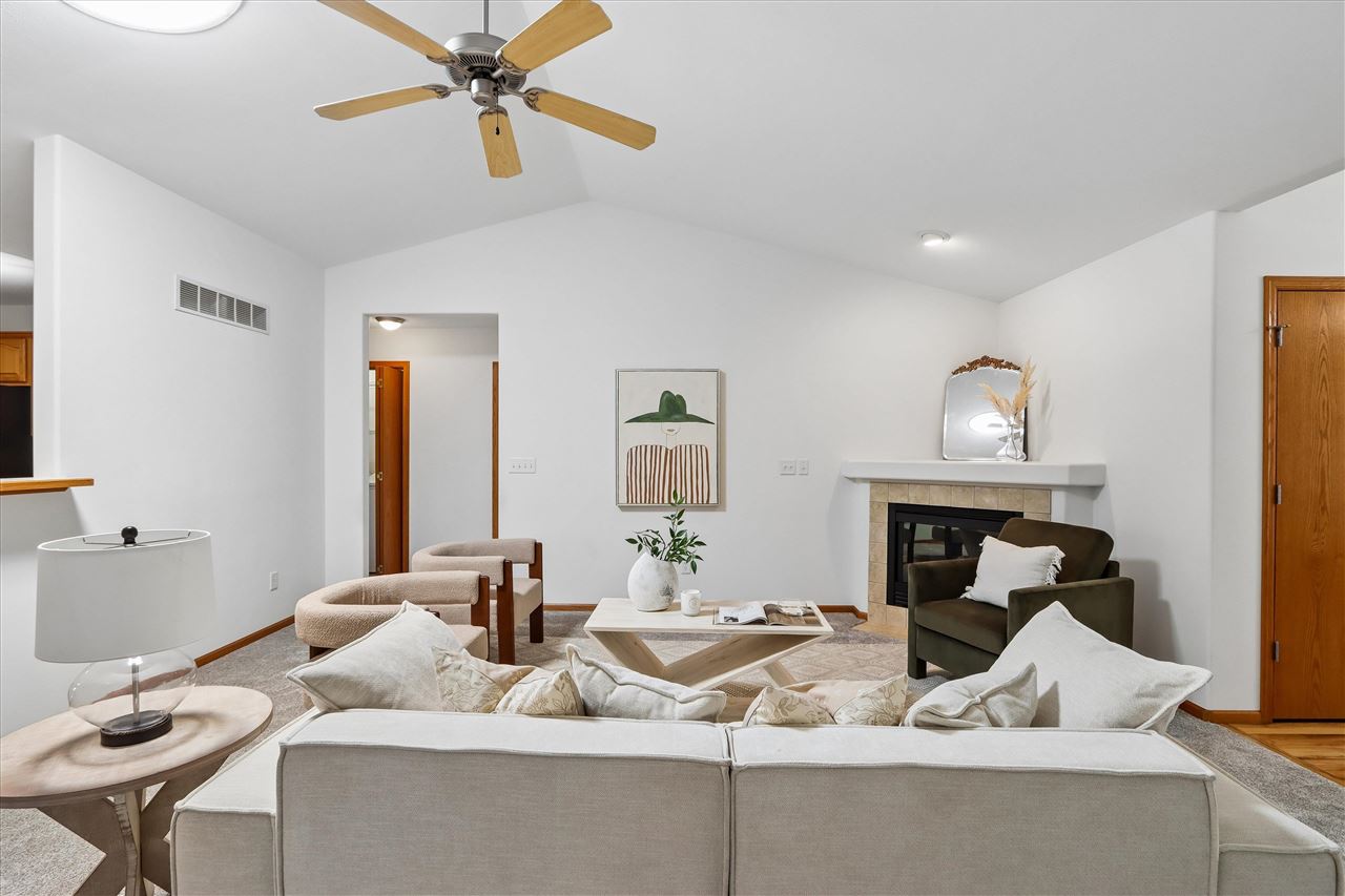 105 Notting Hill Lane Iowa City IA 52245