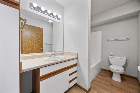 38 Westside Drive Iowa City IA 52246